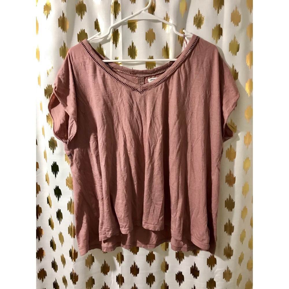 AE shirt - Large w/ small cutouts